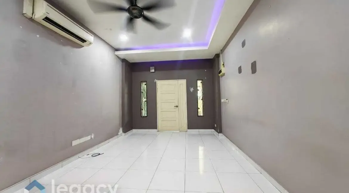 rumah-semi-d-untuk-dijual-di-taman-samudera-manjung-08