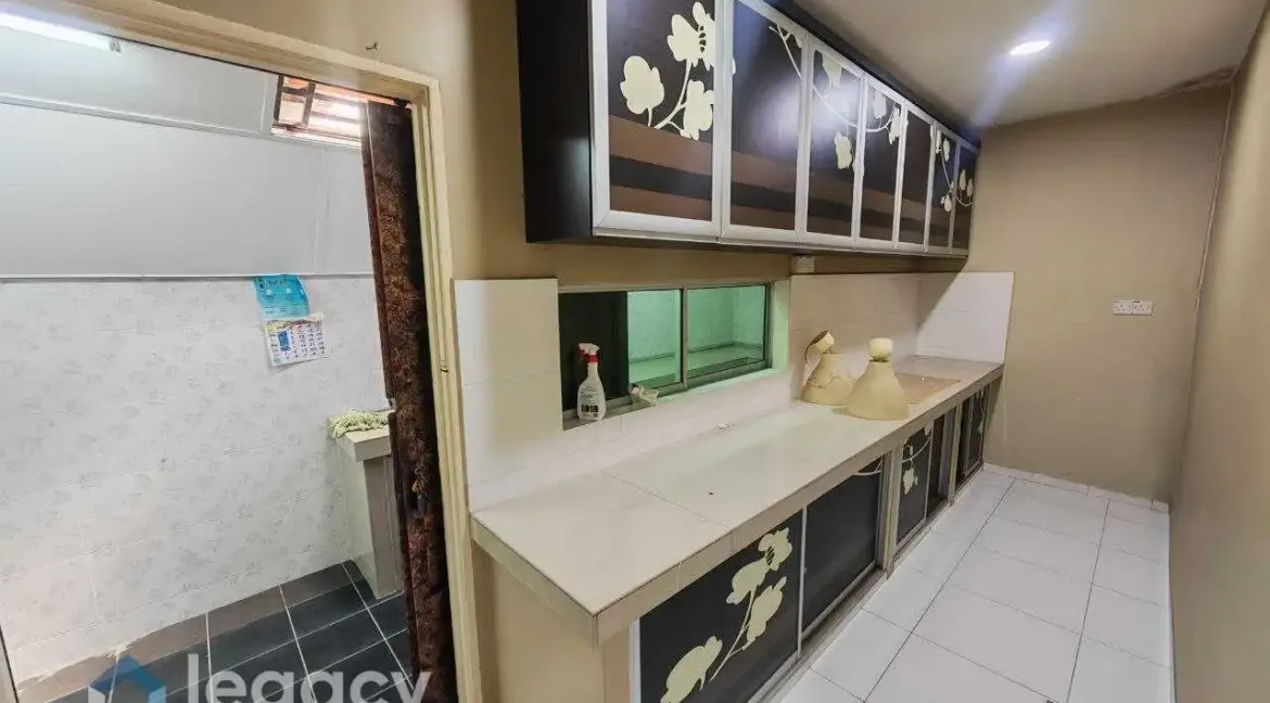 rumah-semi-d-untuk-dijual-di-taman-samudera-manjung-11