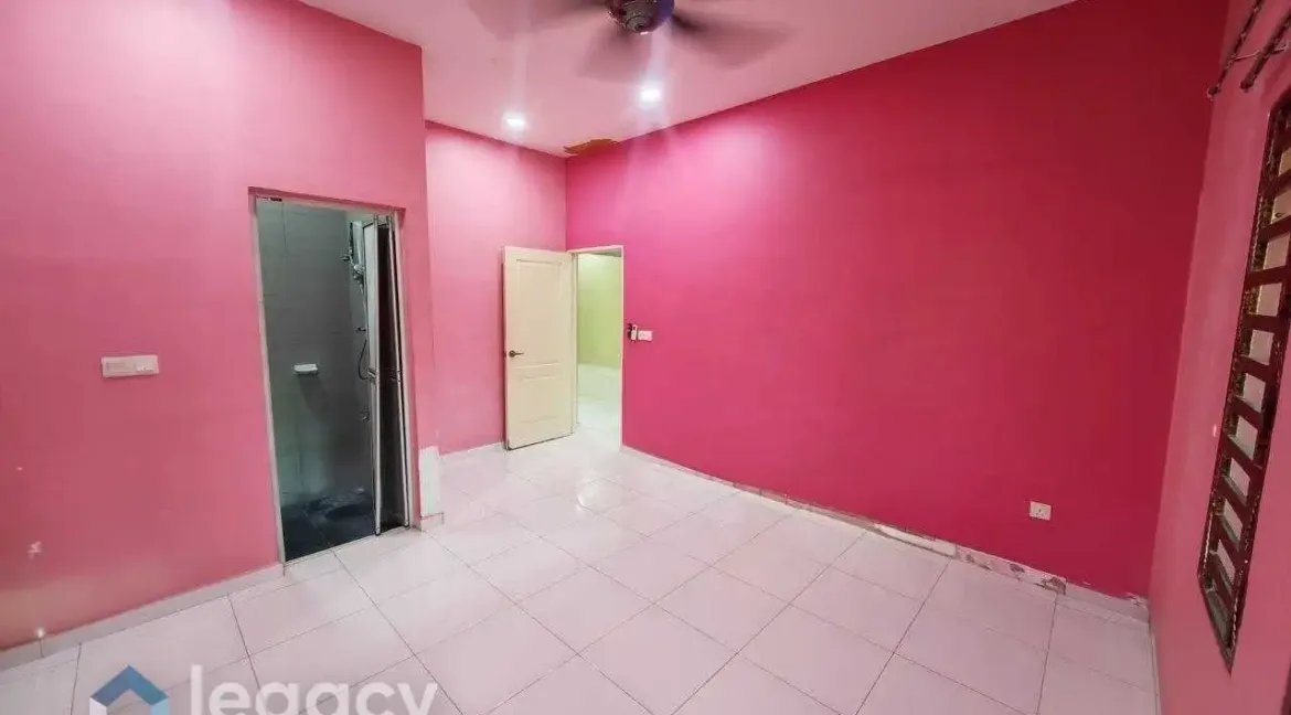 rumah-semi-d-untuk-dijual-di-taman-samudera-manjung-13