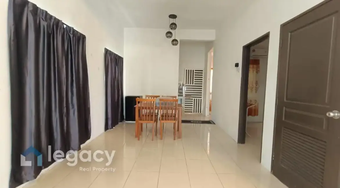 rumah-teres-2-tingkat-lakeville-seri-iskandar-22