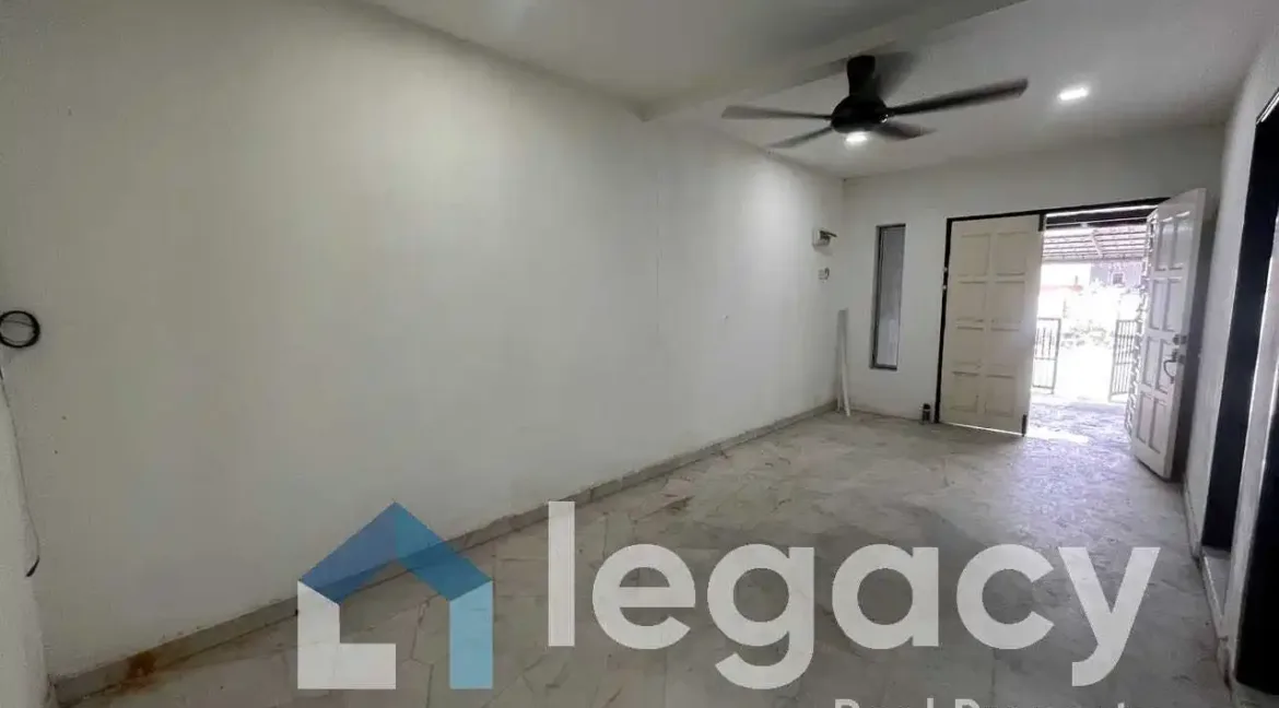 rumah-teres-setingkat-taman-meru-2b-ipoh-10