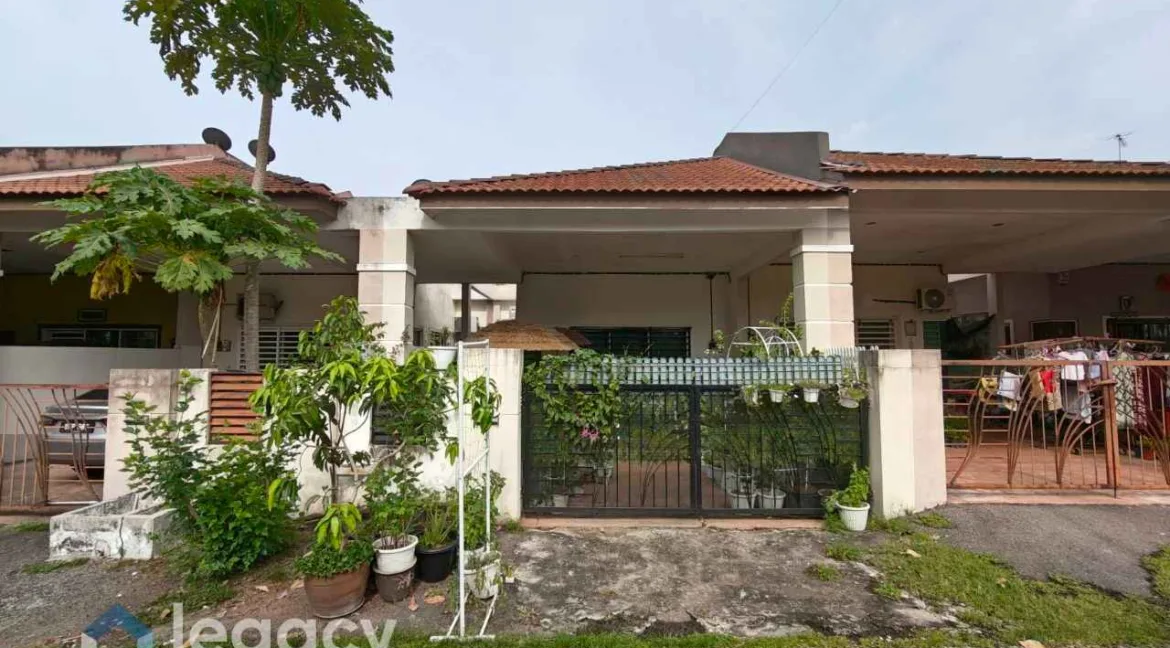 rumah-teres-setingkat-untuk-dijual-di-panorama-lapangan-perdana-ipoh-02