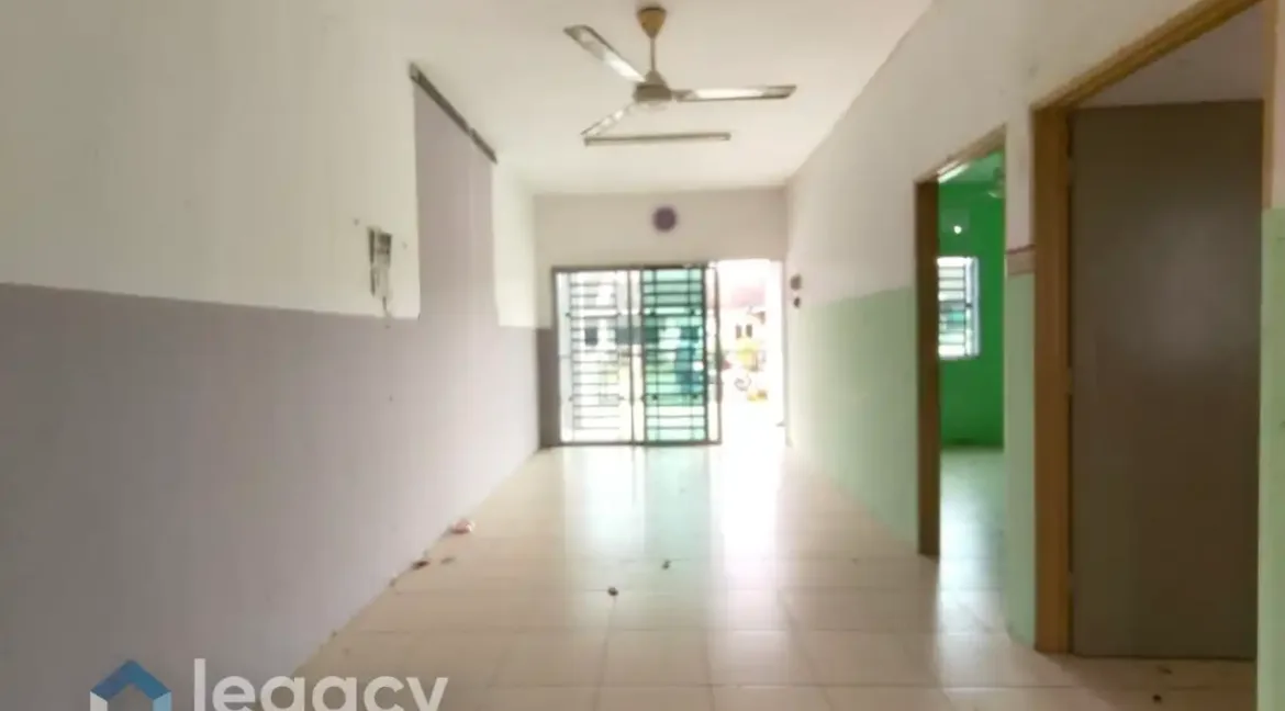 rumah-teres-setingkat-untuk-dijual-di-taman-kledang-2-sungai-siput-perak-04