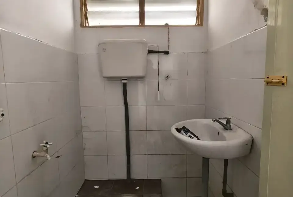 rumah-teres-setingkat-untuk-dijual-di-taman-kledang-2-sungai-siput-perak-08