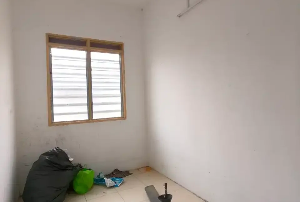 rumah-teres-setingkat-untuk-dijual-di-taman-kledang-2-sungai-siput-perak-09