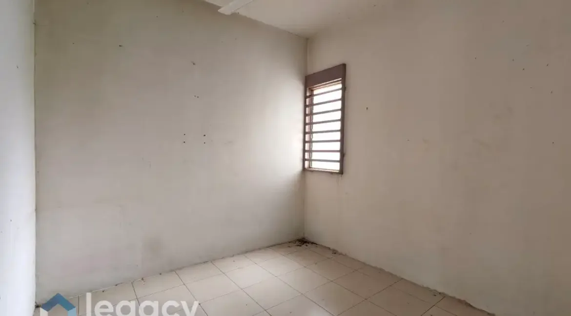 rumah-teres-setingkat-untuk-dijual-di-taman-kledang-2-sungai-siput-perak-10