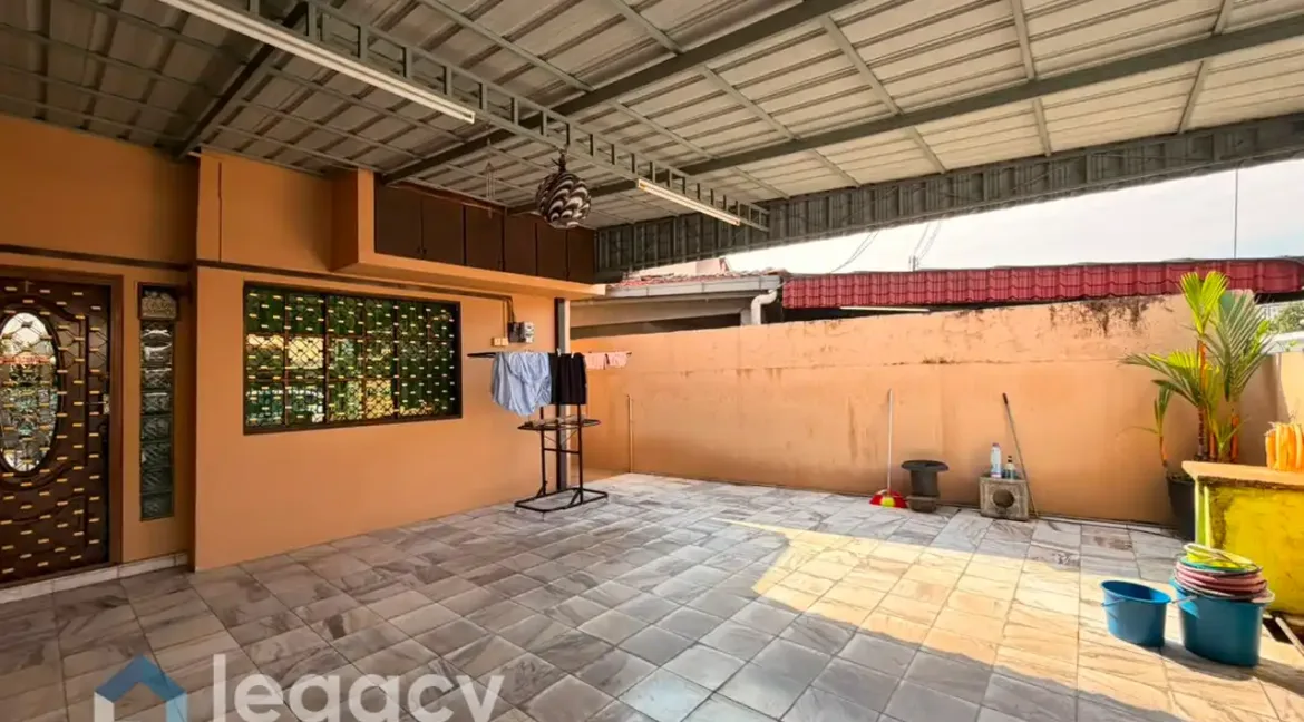 teres-dua-tingkat-untuk-dijual-di-taman-silibin-ipoh-08