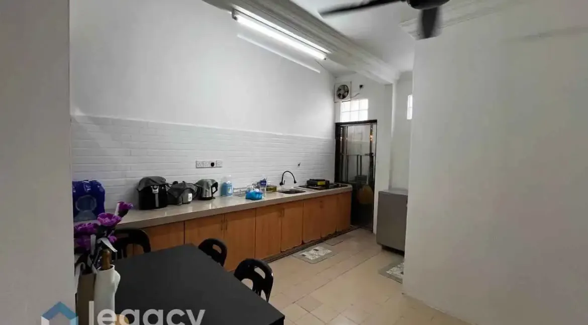 teres-setingkat-untuk-dijual-di-taman-pengkalan-aor-taiping-08