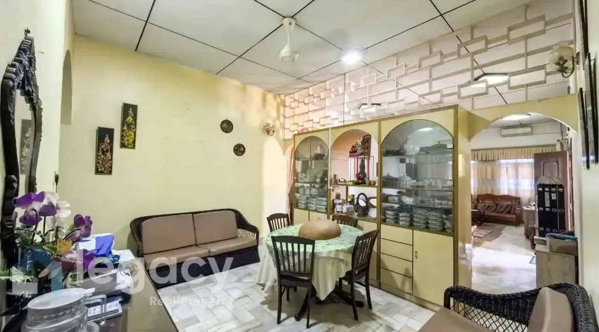 banglo-setingkat-untuk-dijual-taman-serdang-sitiawan-07