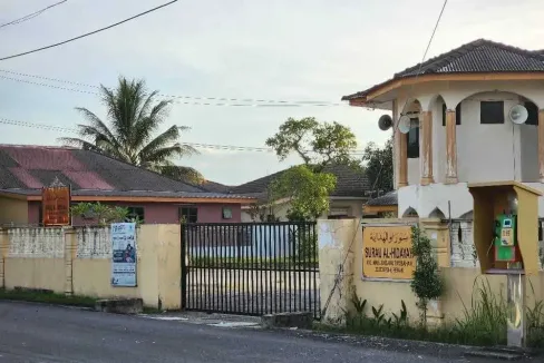 Rumah sewa 2 pintu untuk dijual di Kampung Manjoi, Ipoh, Perak