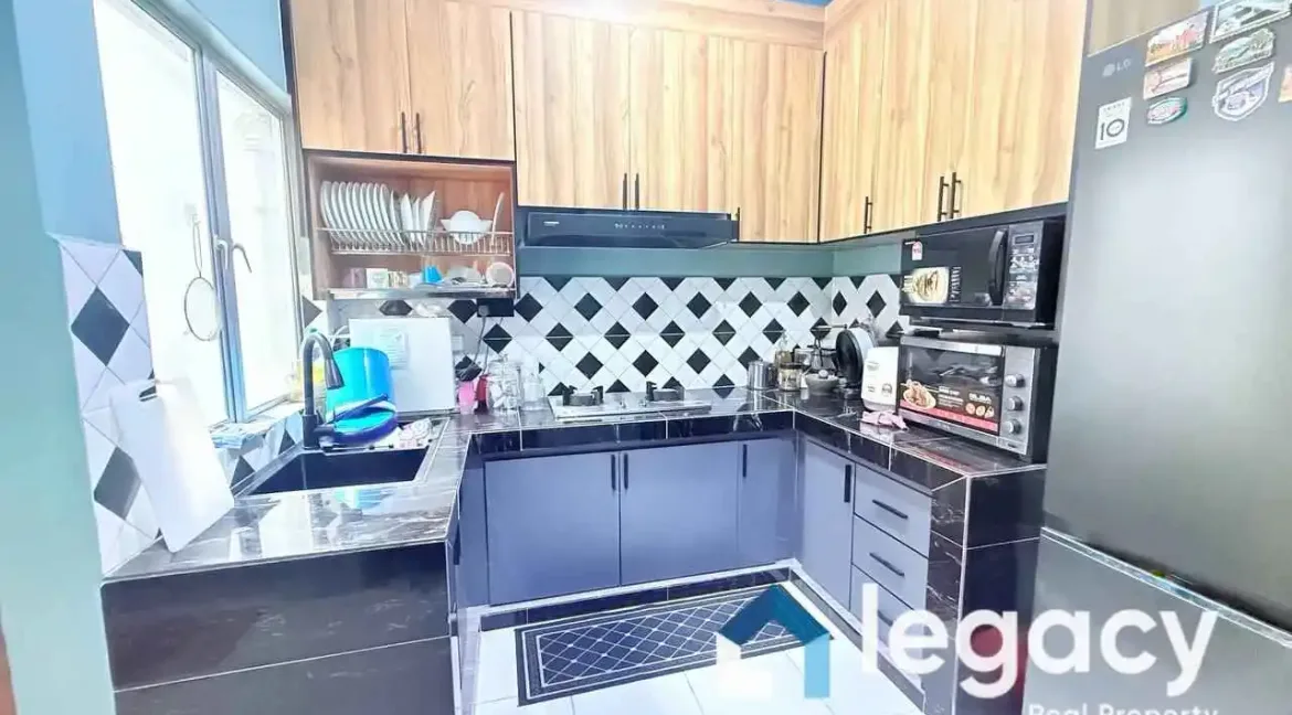 rumah-teres-cluster-1-tingkat-untuk-dijual-di-taman-kinding-flora-tanjung-rambutan-06