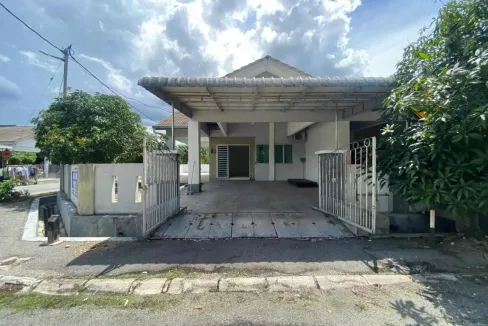Rumah teres setingkat untuk dijual di Taman Chemor Ria, Chemor, Perak