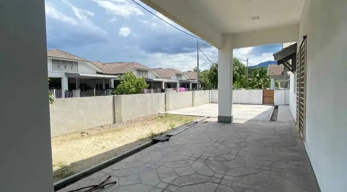 rumah-teres-setingkat-corner-lot-taman-chemor-ria-chemor-09