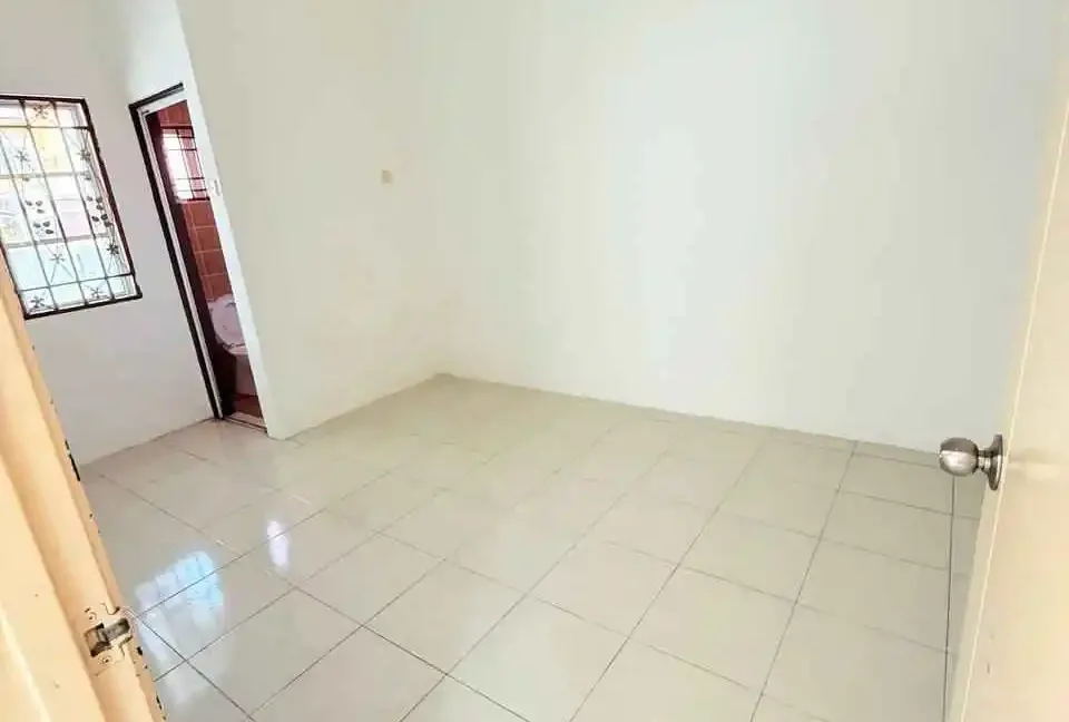 rumah-teres-setingkat-end-lot-untuk-dijual-di-taman-puncak-bougainvillea-kuala-kangsar-16