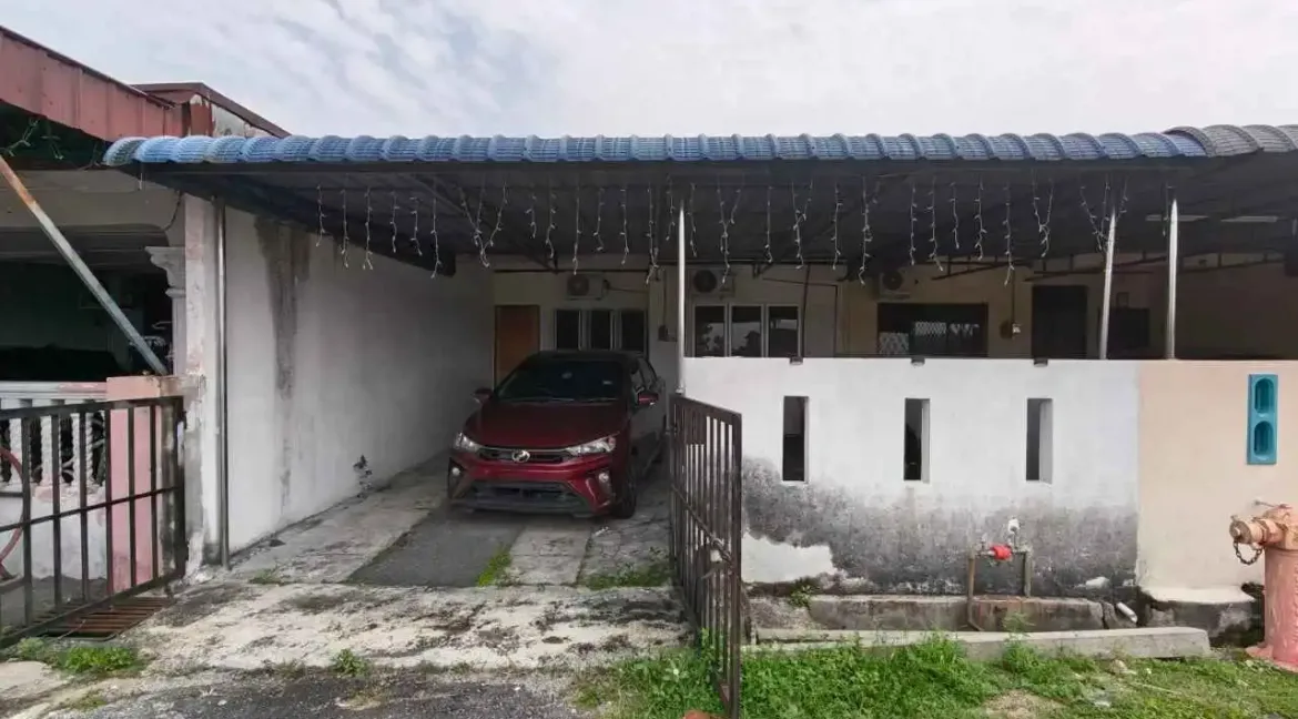 Rumah teres setingkat untuk dijual di Taman Mewah, Kamunting, Perak