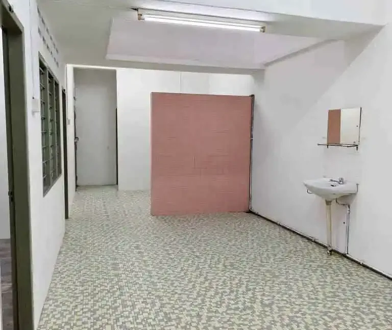 rumah-teres-setingkat-taman-timur-kampar-04