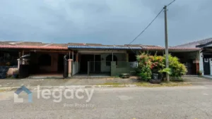Rumah teres setingkat untuk dijual di Taman Klebang Restu, Chemor, Perak
