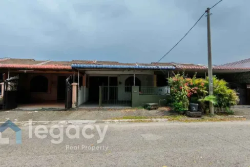 Rumah teres setingkat untuk dijual di Taman Klebang Restu, Chemor, Perak