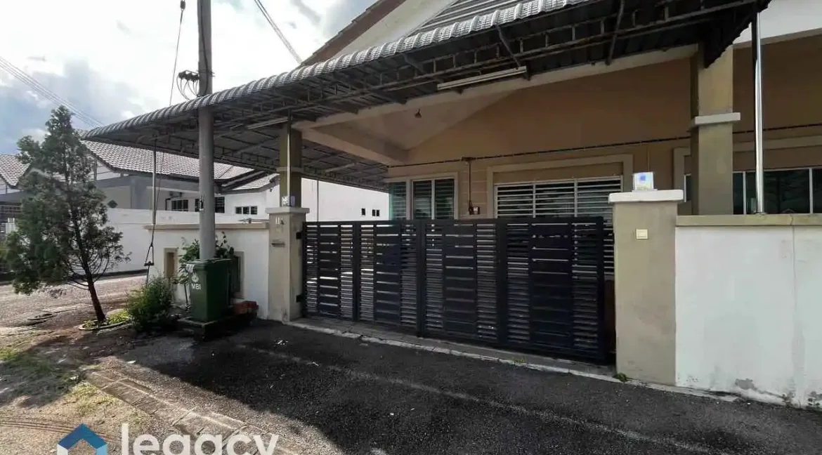 rumah-teres-setingkat-untuk-dijual-di-medan-klebang-pertama-chemor-perak-02