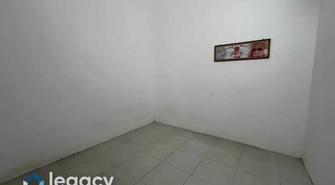 rumah-teres-setingkat-untuk-dijual-di-medan-klebang-pertama-chemor-perak-17