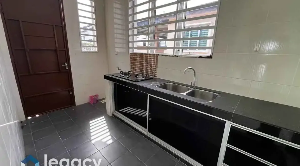 rumah-teres-setingkat-untuk-dijual-di-medan-klebang-pertama-chemor-perak-22