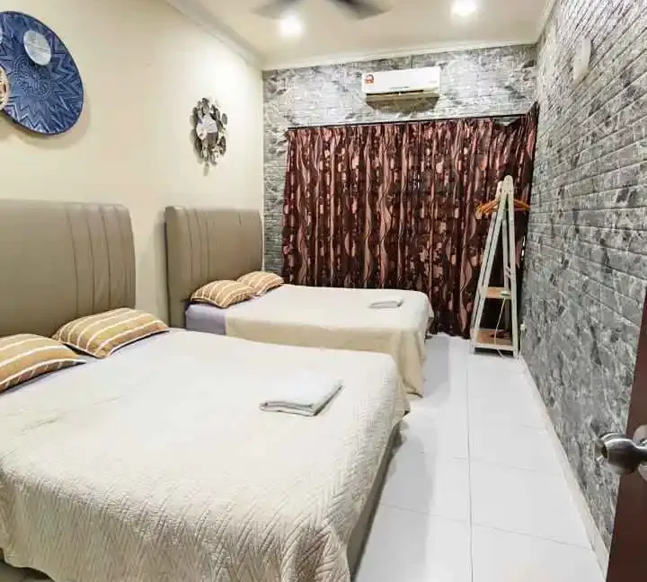 rumah-teres-setingkat-untuk-dijual-di-taman-lapangan-kiara-ipoh-14