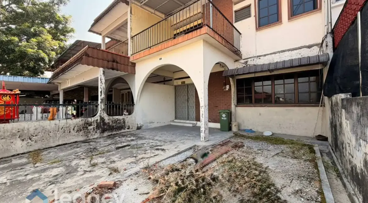 teres-2-tingkat-untuk-dijual-di-taman-tasek-damai-ipoh-11