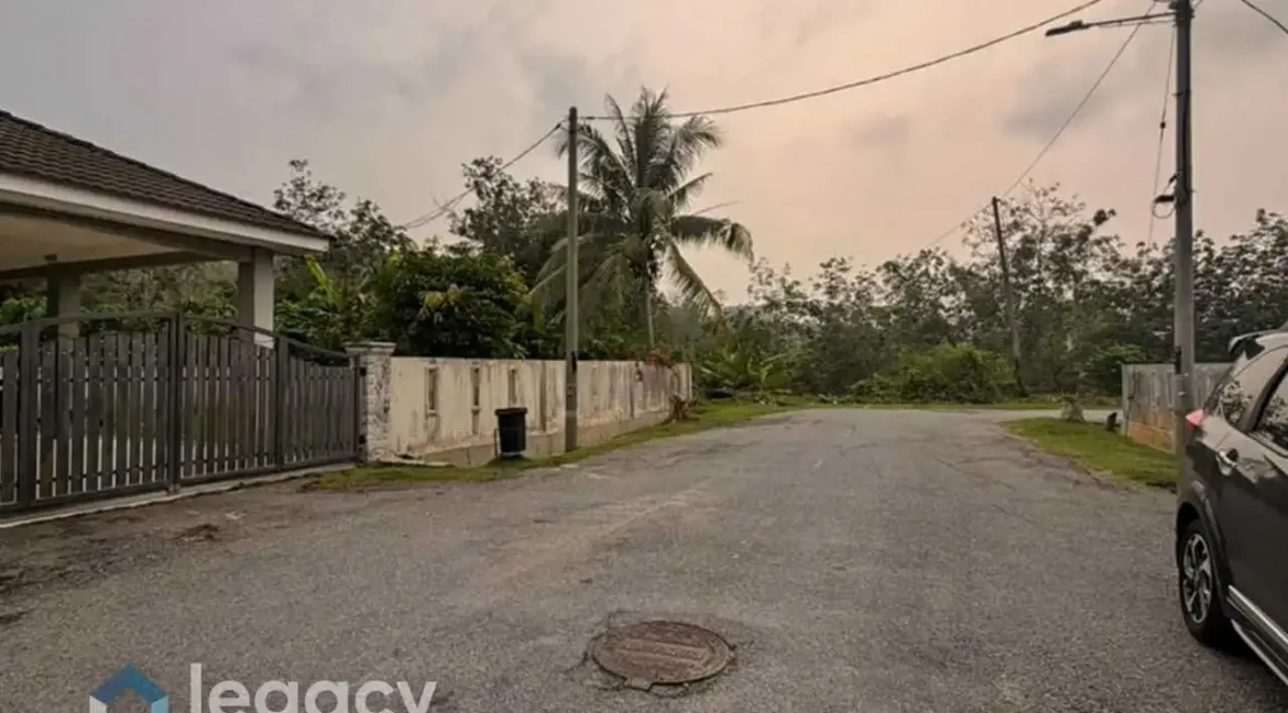 teres-dua-tingkat-untuk-dijual-di-taman-bunga-raya-kuala-kangsar-perak-03