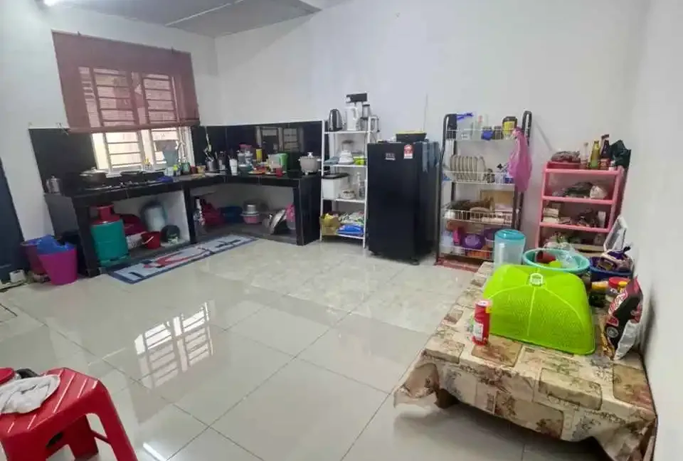 teres-setingkat-kos-rendah-untuk-dijual-di-bandar-baru-putra-ipoh-08