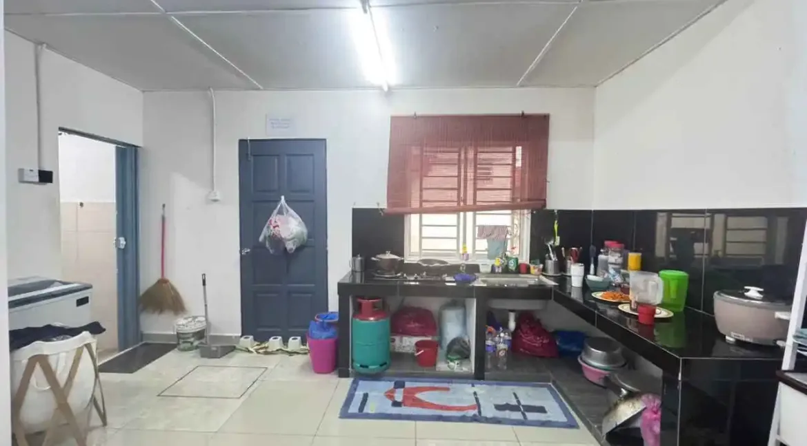 teres-setingkat-kos-rendah-untuk-dijual-di-bandar-baru-putra-ipoh-09