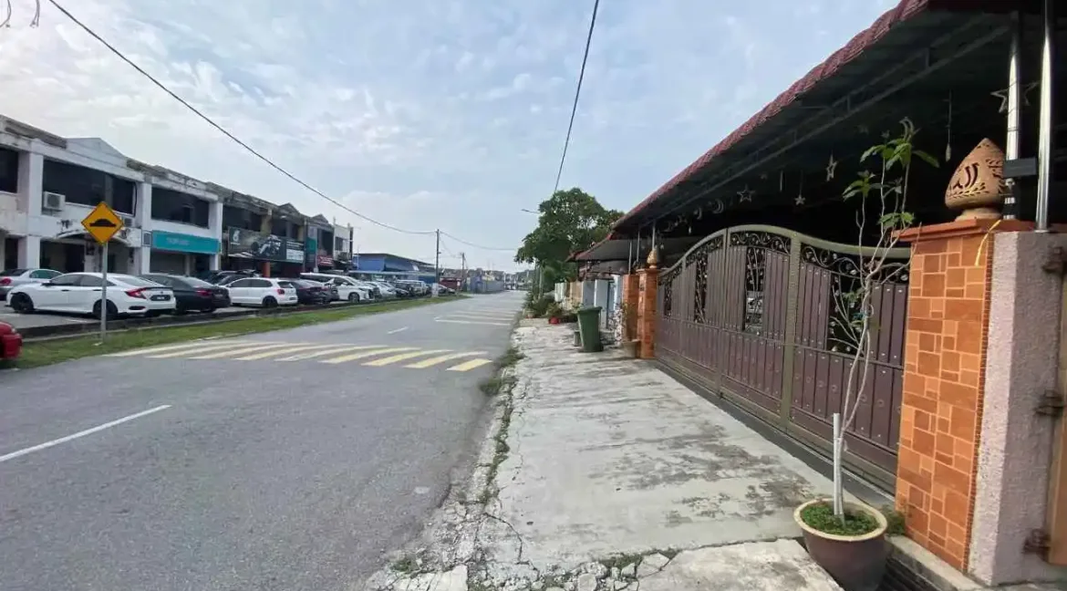 teres-setingkat-taman-bercham-jaya-ipoh-18