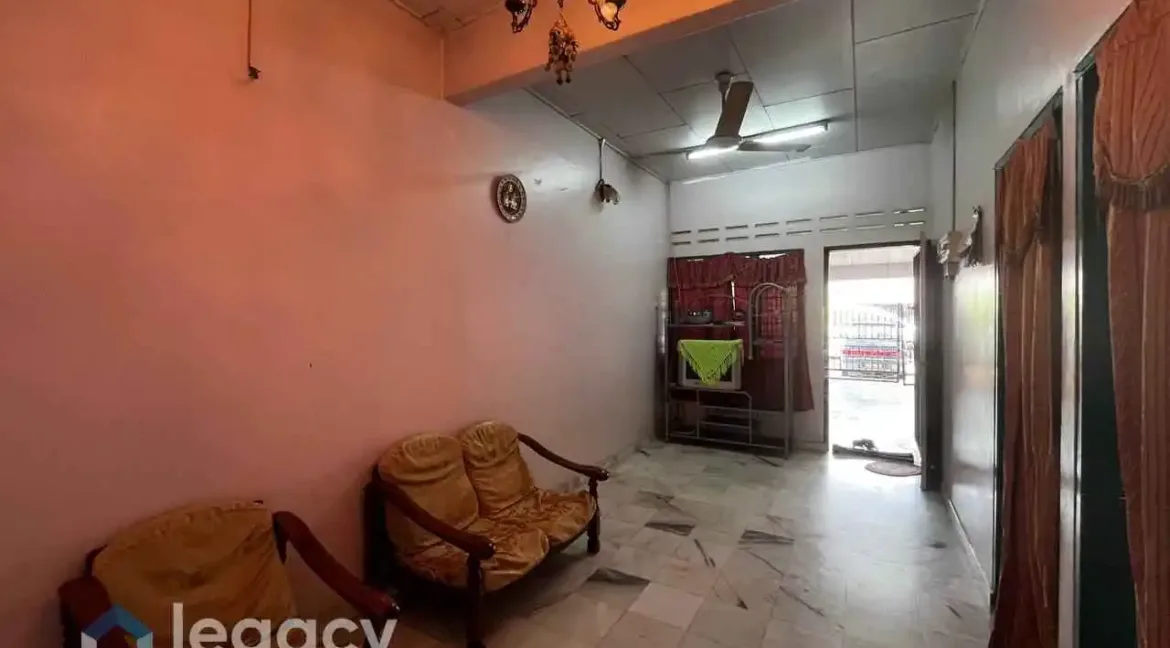 teres-setingkat-untuk-dijual-di-taman-desa-aman-teluk-intan-perak-06