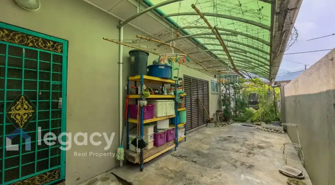 banglo-setingkat-untuk-dijual-di-chepor-indah-chemor-06