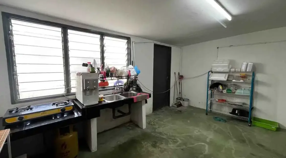 rumah-teres-setingkat-kos-rendah-untuk-dijual-di-taman-desa-pelancongan-ipoh-15