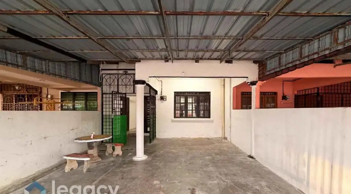 rumah-untuk-dijual-di-taman-sri-ampang-ipoh-perak-05