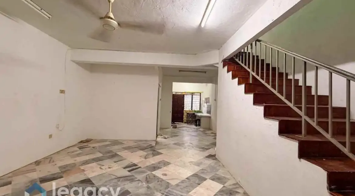 rumah-untuk-dijual-di-taman-sri-ampang-ipoh-perak-10