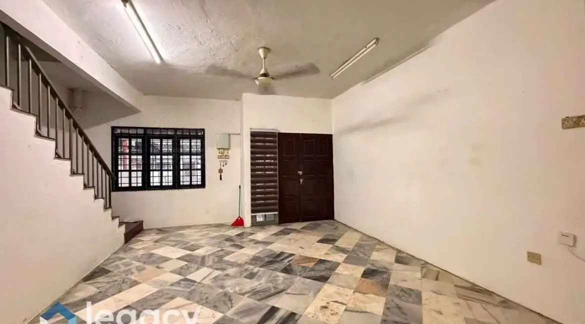 rumah-untuk-dijual-di-taman-sri-ampang-ipoh-perak-13