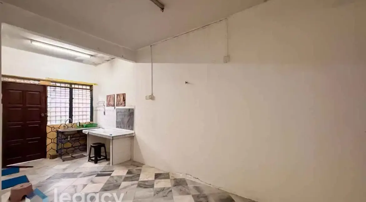 rumah-untuk-dijual-di-taman-sri-ampang-ipoh-perak-18