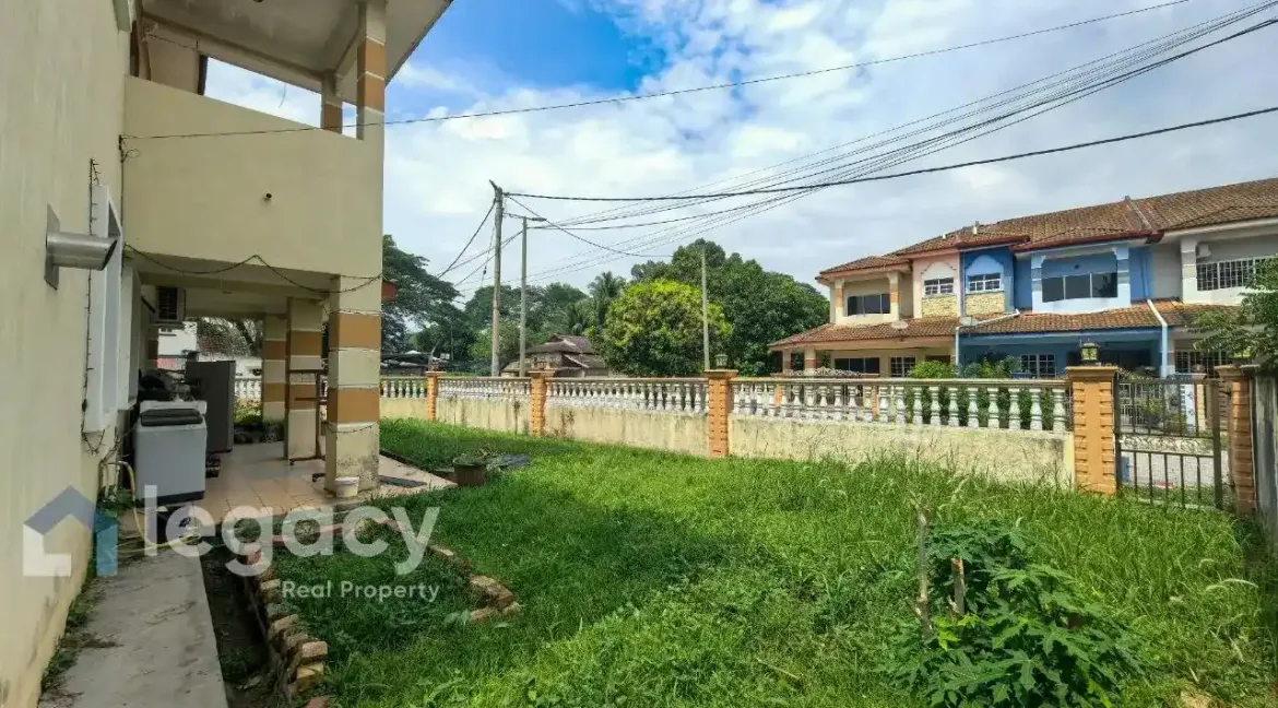 semi-d-2-tingkat-corner-lot-untuk-dijual-di-taman-teratai-kuala-kangsar-06