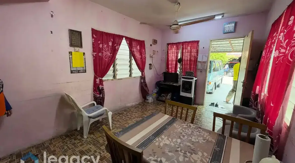 teres-2-tingkat-kos-rendah-untuk-dijual-di-taman-chepor-jaya-ipoh-04