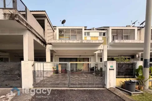 Rumah teres 2 tingkat untuk dijual di Bandar Universiti, Seri Iskandar, Perak