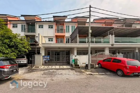 Rumah teres 3 tingkat untuk dijual di Anjung Bercham Megah, Ipoh, Perak