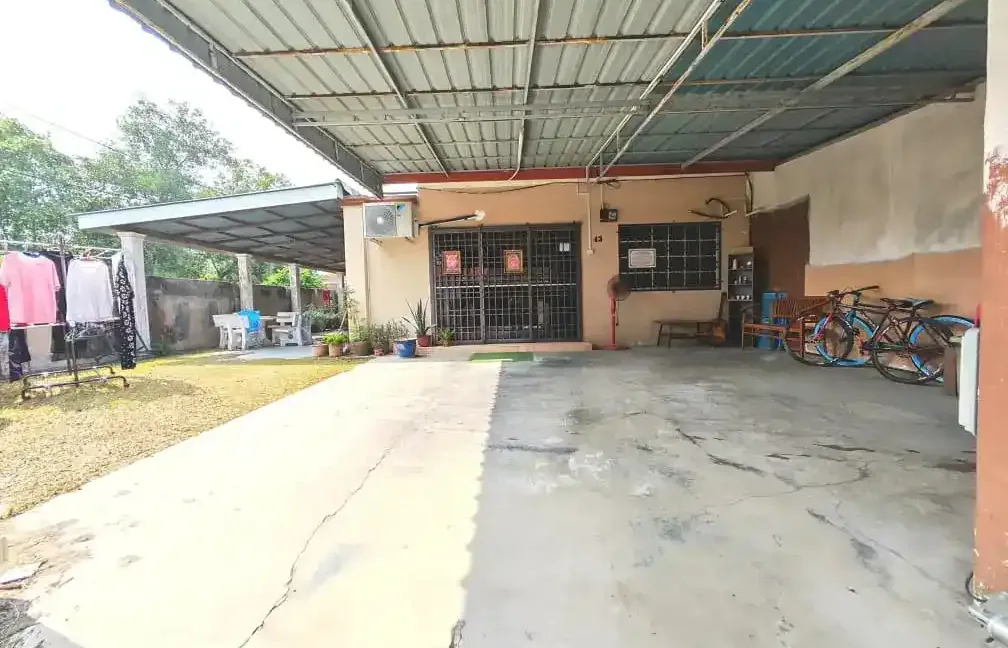 teres-setingkat-corner-lot-untuk-dijual-di-bemban-mesra-batu-gajah-07