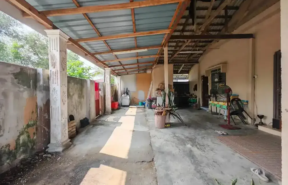 teres-setingkat-corner-lot-untuk-dijual-di-bemban-mesra-batu-gajah-10